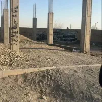 آپارتمان .زمین مسکونی۱۸۰متردارای جواز ساخت 3طبقه