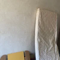 تخت پاتختی تشک تلویزیون و میز وکنسول و اینه شمعدان