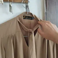 شومیز|لباس|مشهد, هفت تیر (نه دره)|دیوار