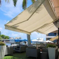 سایبان متحرک