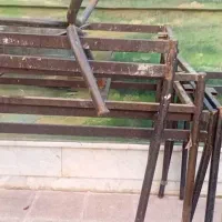 میز فلزی سالم