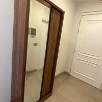 جا کفشی چوبی آینه‌دار در حد نو