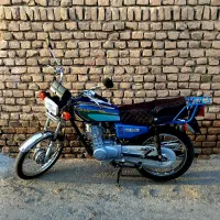 هوندا ۱۲۵ مزایده