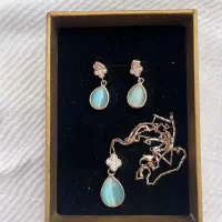 اکسسوری گردنبند و گوشواره ست