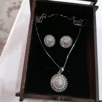 گردنبند نقره 925 جواهری زیبا قیمت مناسب نو