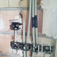 خدمات برق صنعتی و اداره وساختمان