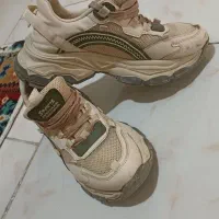 کفش اسپرت لژدار سایز40ـ۳۹