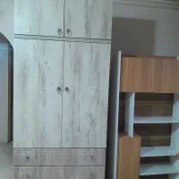کمد رخت،کتابخانه و ۲ عدد میز