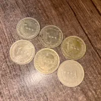 سکه های ایرانی ۲۵ تومانی هم هست
