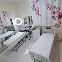اجاره لاین اختصاصی کاشت مژه و فشیال با اتاق مستقل