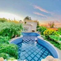 این همون ویلای هست که تو اینستا وایرول میشه