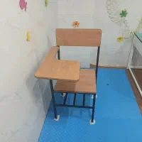 صندلی دانشجویی