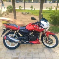 آپاچی ۱۸۰ مزایده