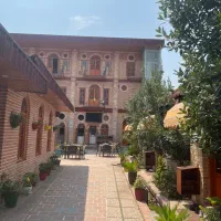 سالنکار و ویتر رستوران