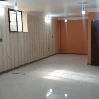 همکف راه جدا ۹۰متری تمیز پشت بازار گل خیام ۴۰
