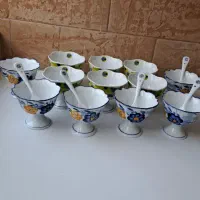 بستنی خوری