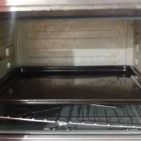 توستر و تخت خواب به فروش می‌رسد