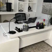 استخدام منشی خانم