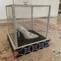 باکس شیشه ای  تمام نگین خاص