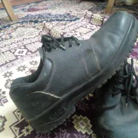 کفش چرم کار جلو اهن