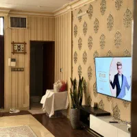 آپارتمان با حیاط اختصاصی