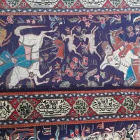 فرش دستباف شکارگاه ی دورتادور ایه قرآنی ون یکاد