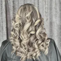 سالن زیبایی سمیرا فلاح