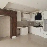 فروش فوری کابینت دست دوم هایگلاس و۳عدد کمد درحد نو