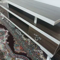میز زیر تلویزیون