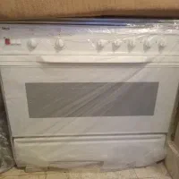 اجاق گاز  سینجر  فر دار کاملا سالم .