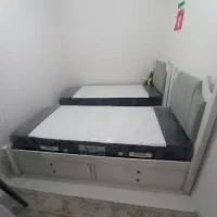 دو عدد تخت یک نفره
