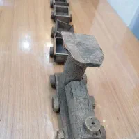 قطار چوبی و ساعت چوبی