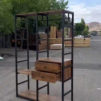 رگال لباس و جاکفشی