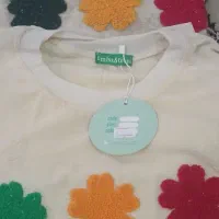 تاپ و تیشرت و روسری