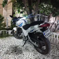 موتور سیکلت 200 پارس پیشرو