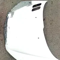 کاپوت 206  صافکاری شده همراه با گلگیر طرف شاگرد