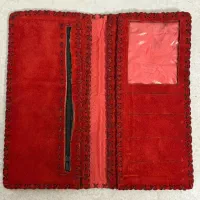 کیف پول و آینه جیبی