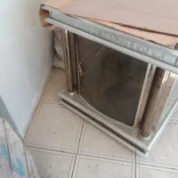 میز تلویزیون شیشه ای