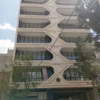 شاگرد سنگ کاری ساختمان
