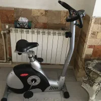 دوچرخه ورزشی ثابت در حد نوع