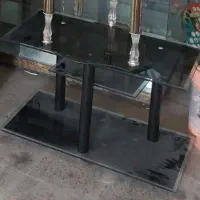 میز تلویزیون شیشه ای کوچک