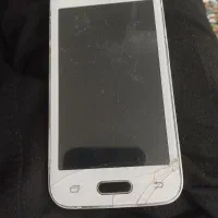 یک عدد  گوشی A3