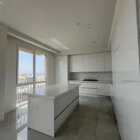 فاز 4 پردیس*350متر زمین *600 متر بنا * فروش یکجا