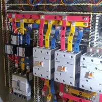 برق کار ساختمان صنعتی بالابر