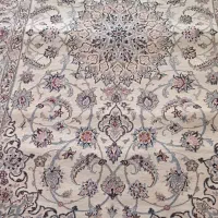 فرش دستبافت نایینی گل ابریشم