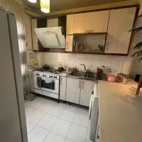 ۵۰ متر با پارکینگ و انباری
