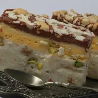 توزیع بستنی سنتی با کیفیت(کلی و جزئی)