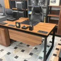 میز اداری کلاسیک مدرن برند ARAKS کد 5689 شلف صندلی