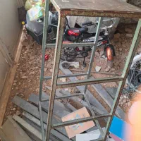 چهارپایه نردبان پله آهنی فلز