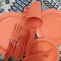 یک دست ظروف مسافرتی ملامین وشش زیرلیوانی